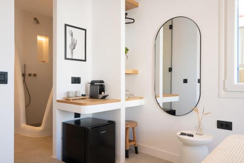 Eleana Hotel 5