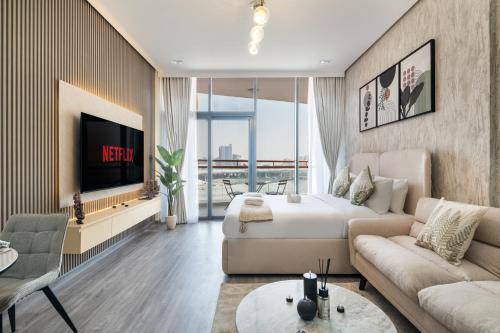 Trendy Studio Apartment In Binghatti Crystals, Дубай (фото 2)