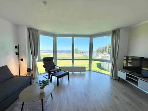 Moderne Ferienwohnung N°9 Stexwig mit Panorama Schleiblick in 費爾多夫