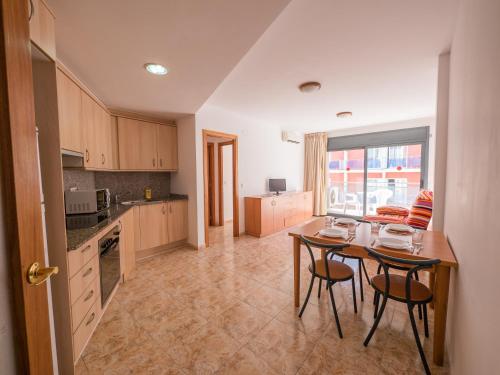 Apartaments AR Easy Santa Anna II Stop at Apartaments AR Santa Anna II to discover the wonders of Lloret De Mar. The hotel offers guests a range of services and amenities designed to provide comfort and convenience. 24-hour front desk