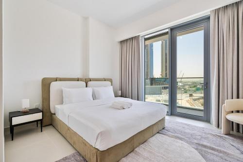 Grand 3BR APT with Pool, Gym and 2 Parking Spaces, Дубай (фото 5)