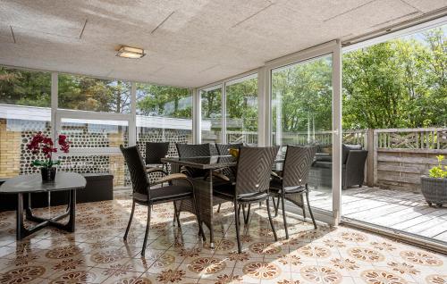 Vista exterior, Nice Home In Roslev With House Sea View in Debel