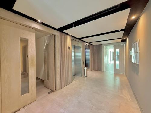 Vserve -Elegant Penthouse Stay in the Heart of JVC, Dubaï (photo 8)