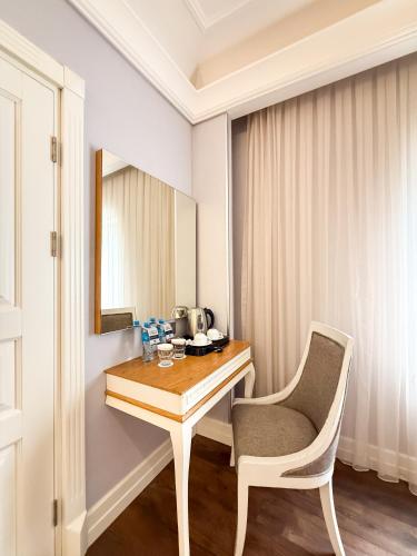 Theatrum Hotel Baku in Sabayil