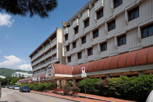 כניסה, Art Hotel Museo in פראטו