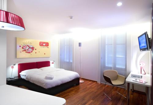 La Cour Des Augustins Boutique Gallery Design Hotel