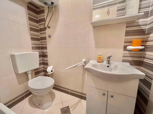 Apartment image 10