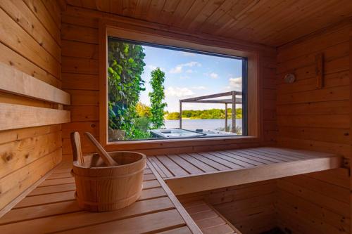 Watervilla van Francke by Droomvilla in Soestduinen
