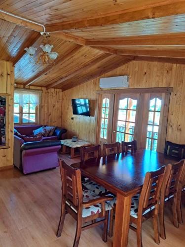 Koplietošanas atpūtas telpa ar TV, Hostal Robinson in Puerto Puyuguapi
