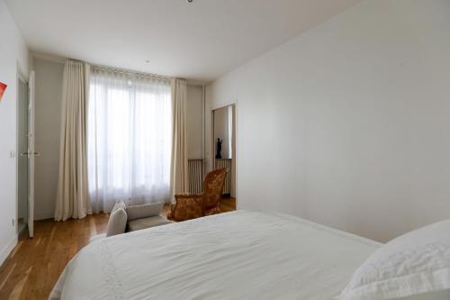 Bright apartment for 4 - image 3