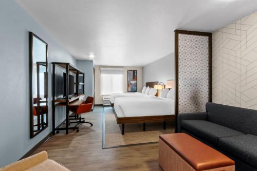 2 double beds