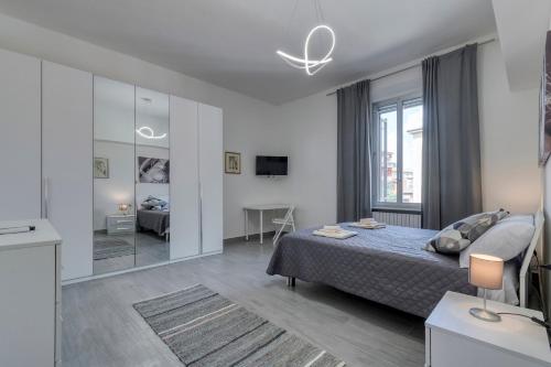 Guesthouse CIVICO 233 - Stanza privata parcheggio colazione bagni condivisi in Болонья