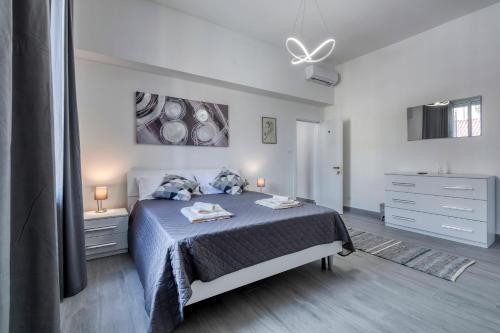 Guesthouse CIVICO 233 - Stanza privata parcheggio colazione bagni condivisi in Болонья