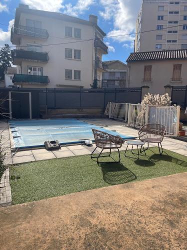المرافق, Chez Ambre et Lulu - Studio centre ville avec piscine in ميلوء