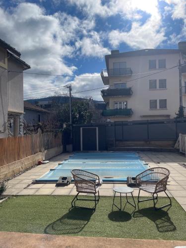 المرافق, Chez Ambre et Lulu - Studio centre ville avec piscine in ميلوء