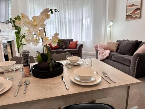 City Centre Embankment Apartments Superb Location photo 2