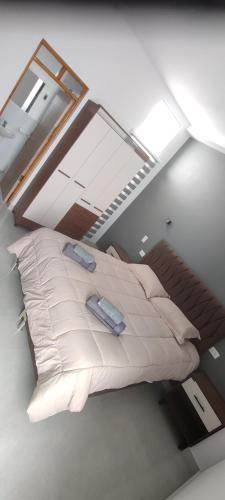 Nuevo y moderno departamento - image 4
