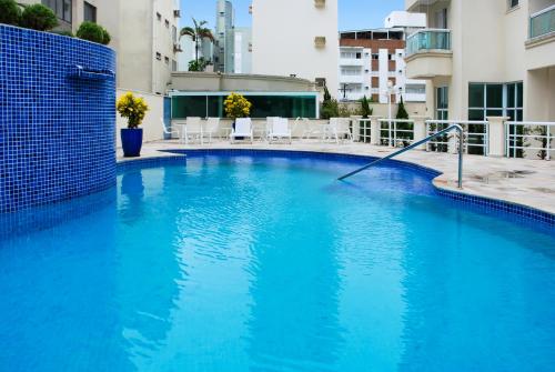 مسبح, 3 Suites Barbecue Gourmet Balcony View in Balneario Cidade Atlantica