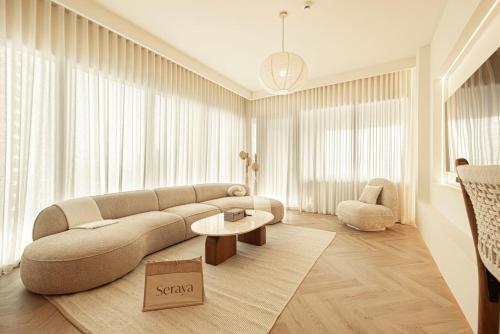 Seraya Residence 5 - 4BDR - Burj Views - Private Jacuzzi, Dubai
