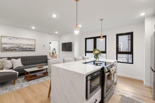 Boston Skyline Stay 1BR with City Views in 洛根機場
