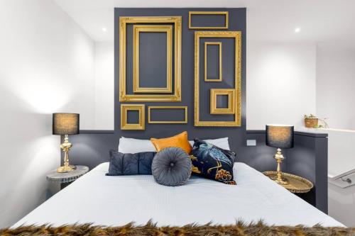 Elegance and heritage stay - CBD - image 5