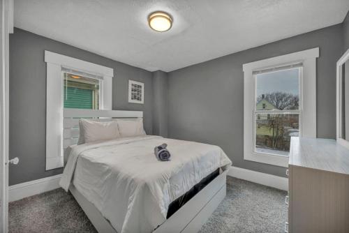 Edgewater Beach Haven - Night Shift Nest Room