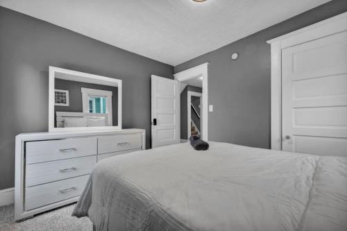 Edgewater Beach Haven - Night Shift Nest Room, Cleveland (foto 6)