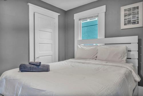 Edgewater Beach Haven - Night Shift Nest Room, Cleveland (foto 7)