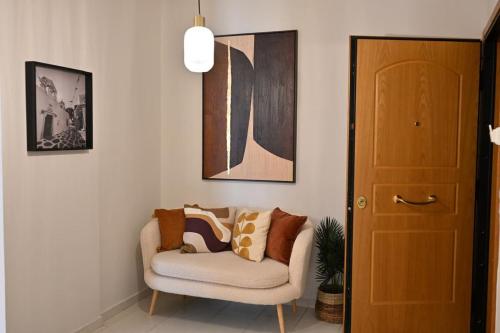 Pangrati Varnava 2-Bedroom Flat - image 2