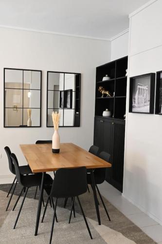 Pangrati Varnava 2-Bedroom Flat - image 4