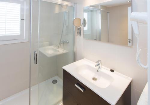 Apartamentos Sofía Playa Ibiza - image 12