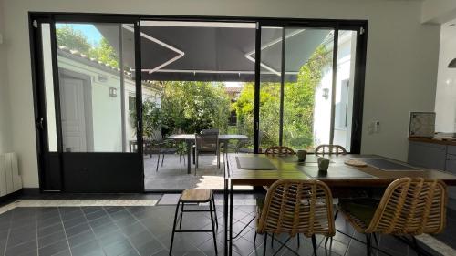 MAISON - Authentique échoppe Bordelaise avec jardin, Bordeaux