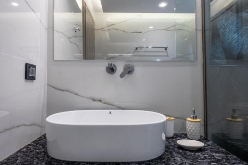Valianos Studios - Luxury Apartment, Alikanas (foto 6)