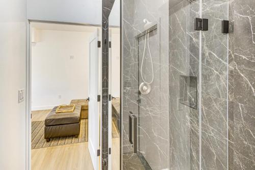 4 Mi to SoFi Stadium Pet-Friendly LA Area Home, Los Ángeles (foto 7)