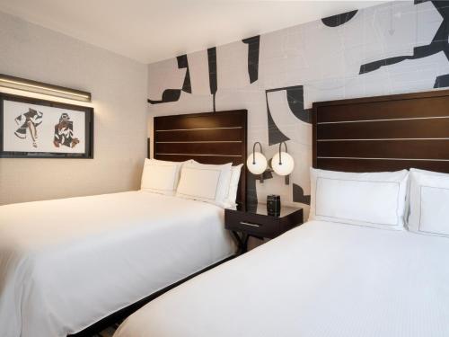 Double Room with Two Double Beds image 6