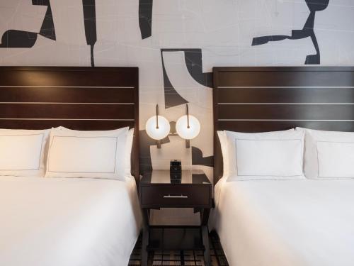 Double Room with Two Double Beds image 5
