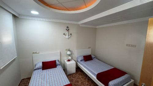 Two-Bedroom Deluxe Apartment image 6