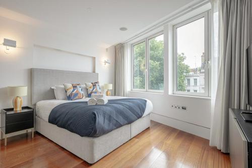 Harrods Platinum Pad, Londyn (zdjęcie 2)