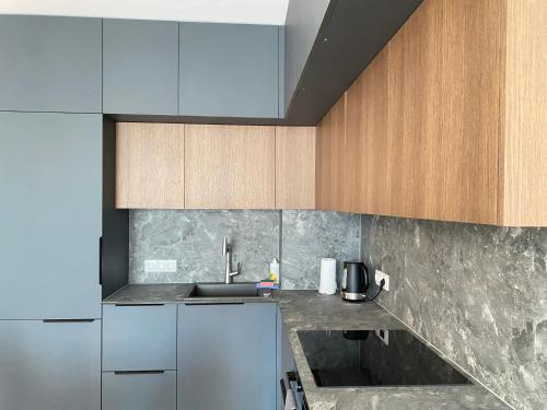 บริการและสิ่งอำนวยความสะดวก, Luxury HOLLYWOOD Apartments in ปูร์มาแล