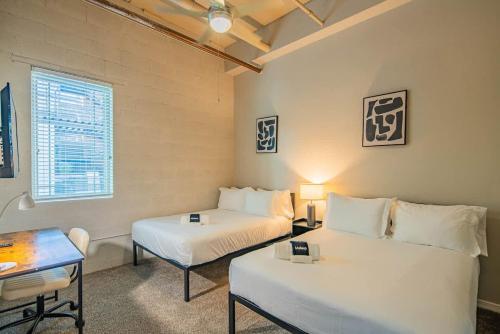 Perfect 1BD - ASU - Sloan Pk - WD - Parking - Sleeps 6 thumb 2