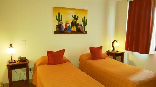 Double or Twin Room image 4