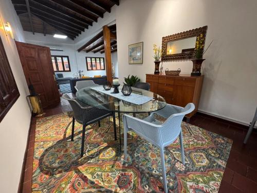 Facilities, Casa La Floresta in Business District