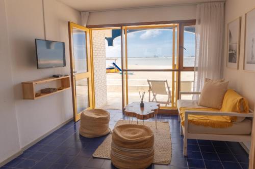 2 bedrooms, 4 beds