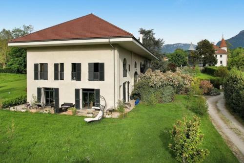 Le Temps Suspendu Maison de charme 4 étoiles en Savoie (Le Temps Suspendu Maison de charme 4 etoiles en Savoie) in Grezī Surē