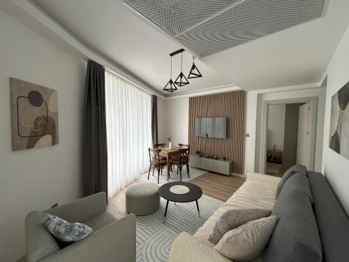Stylish Apartment for Families, Couples & Business Travelers, Skopje (Foto 4)