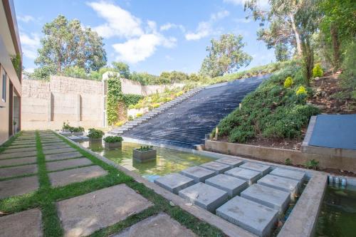 Luxury and tranquility facing the sea in Quintay