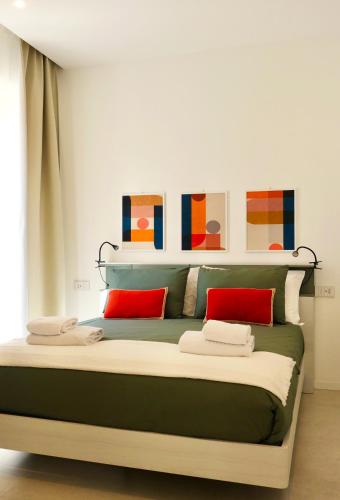 One-Bedroom Standard Apartment image 8