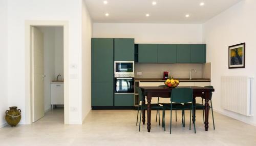 One-Bedroom Standard Apartment image 6