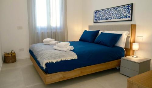 Two-Bedroom Deluxe Apartment image 3