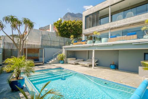 BALI SUITE in Camps Bay near Abseil Africa